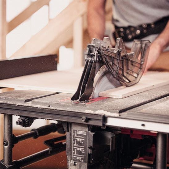 Serra de mesa de 15 A e 10 pol.SKIL serras84Z26N16